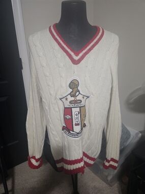 Men's Cream Cable Knit V-Neck Sweater with Red Trim